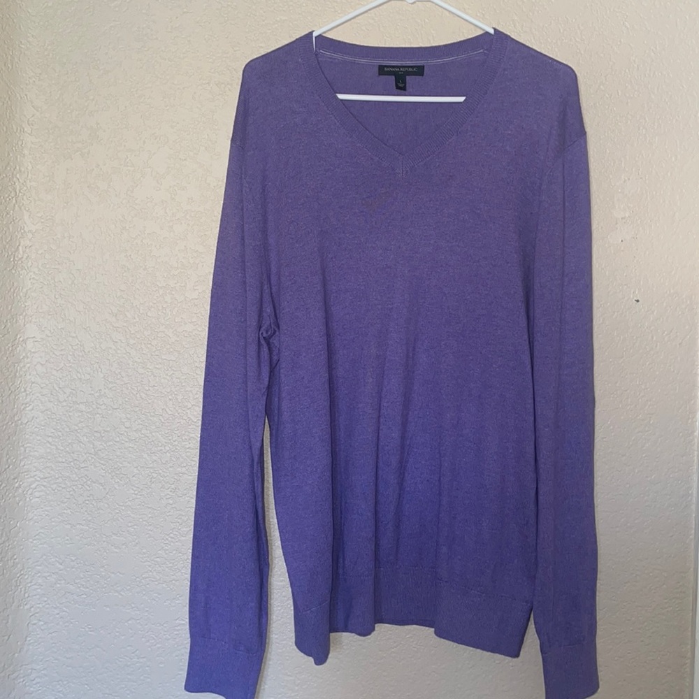 Lightweight Men’s sweater in lilac